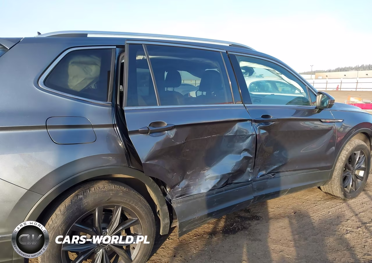 2022 Volkswagen Tiguan 2.0T Se VIN:3VV2B7AX7NM019562 - 17