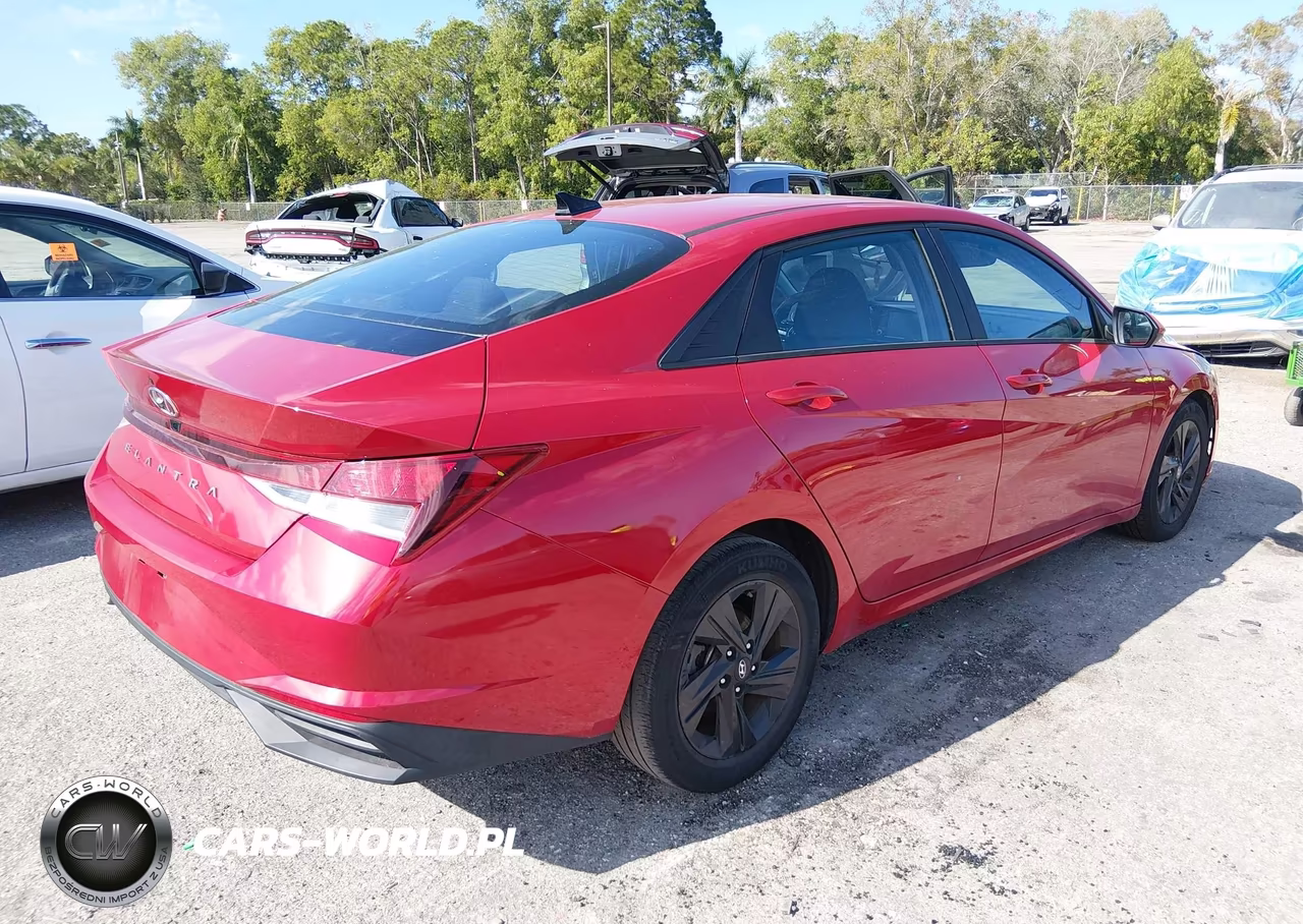 2021 Hyundai Elantra Sel VIN:5NPLS4AG4MH016799 - 4