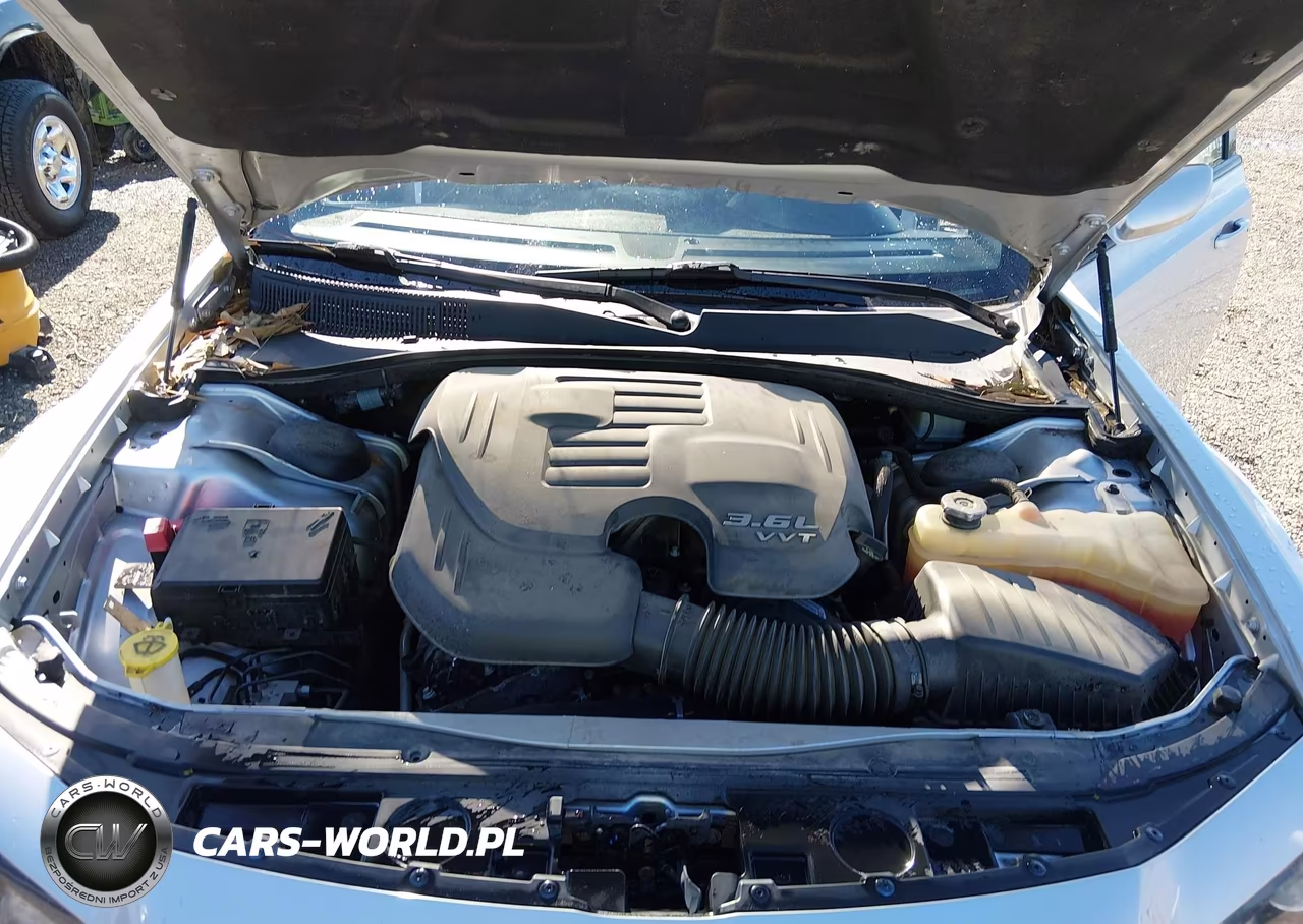 2021 Chrysler 300 300S VIN:2C3CCABG6MH595785 - 10