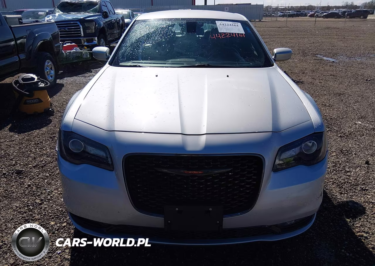 2021 Chrysler 300 300S VIN:2C3CCABG6MH595785 - 13