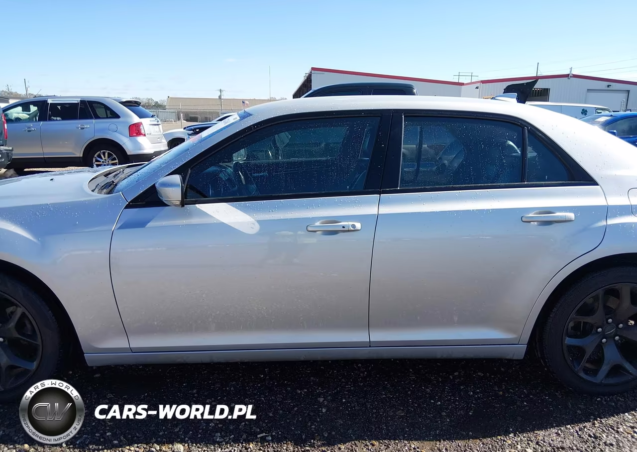 2021 Chrysler 300 300S VIN:2C3CCABG6MH595785 - 15