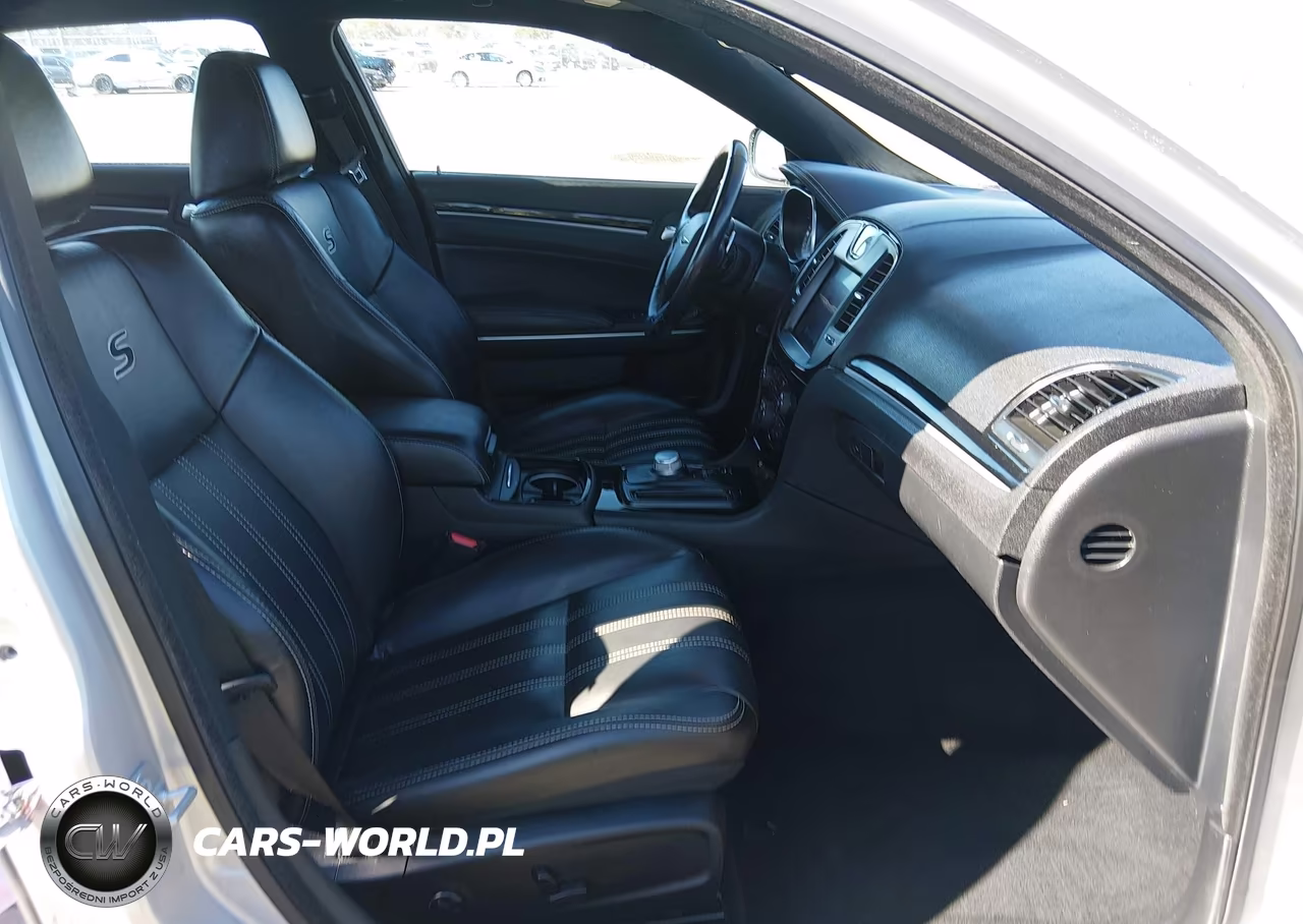 2021 Chrysler 300 300S VIN:2C3CCABG6MH595785 - 5