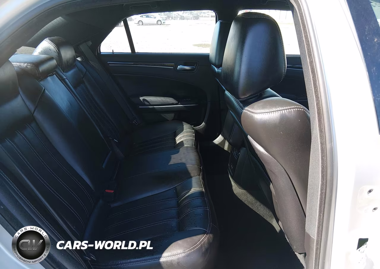 2021 Chrysler 300 300S VIN:2C3CCABG6MH595785 - 8