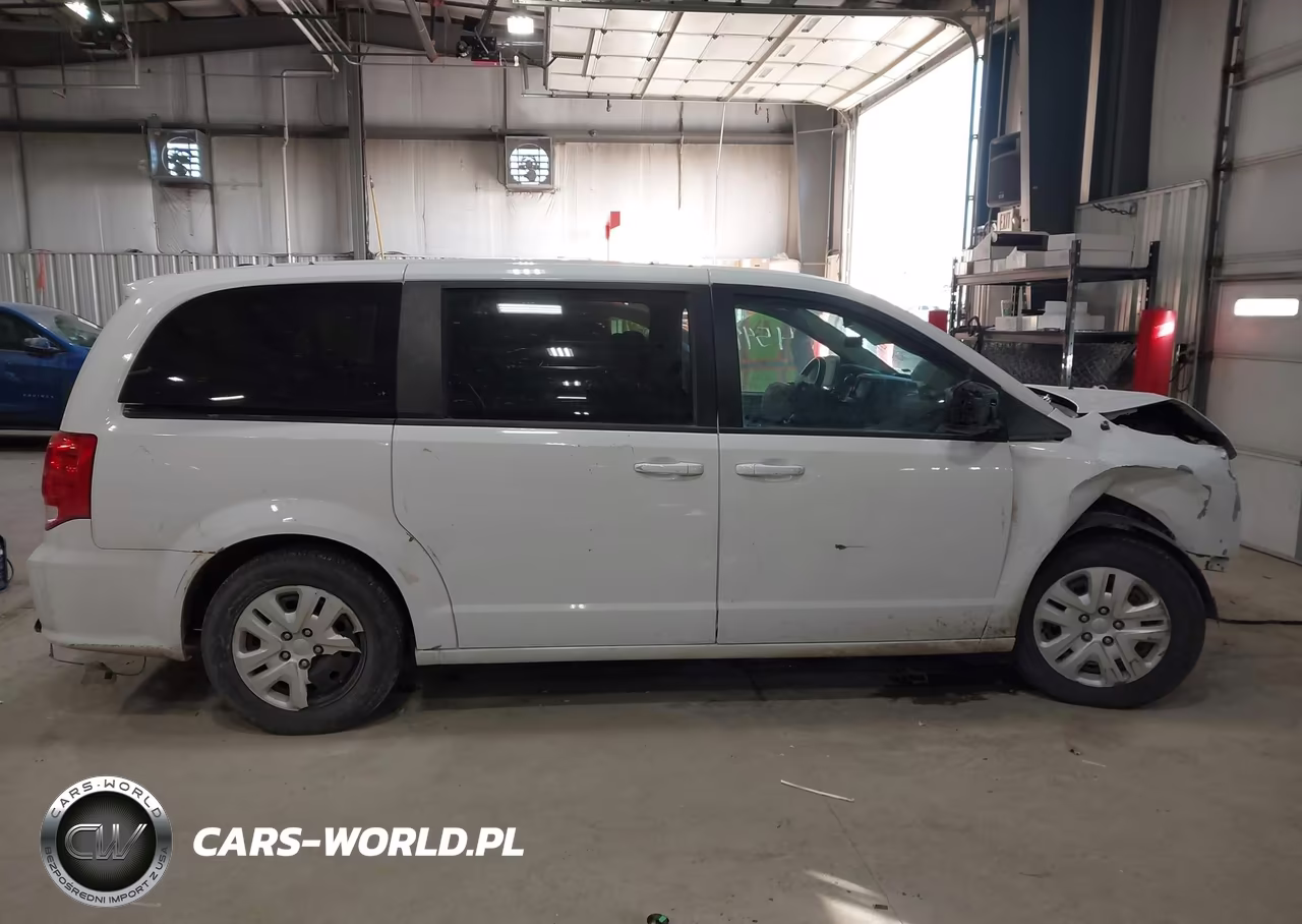 2018 Dodge Grand Caravan Se VIN:2C4RDGBG9JR288817 - 13