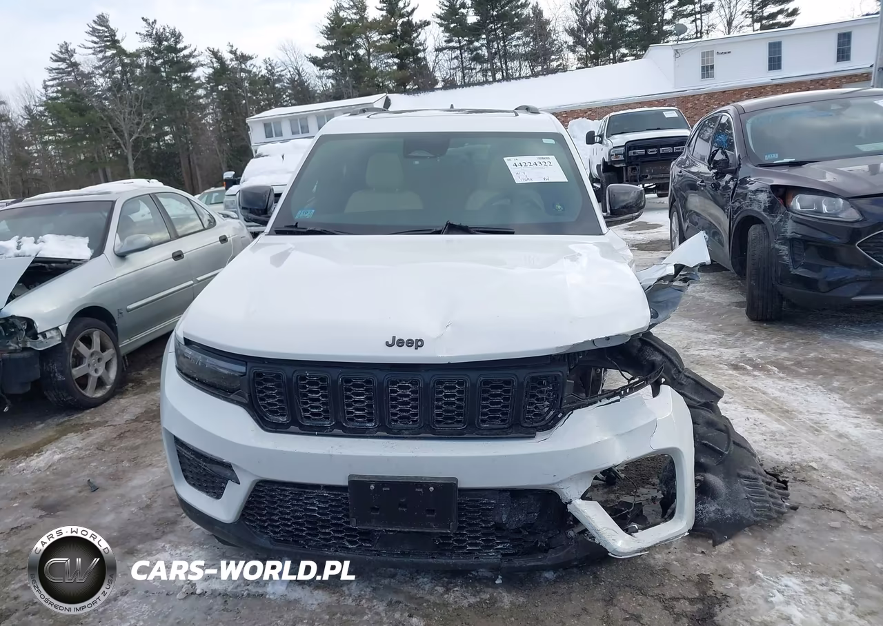 2024 Jeep Grand Cherokee Limited 4X4 VIN:1C4RJHBG7RC263868 - 12