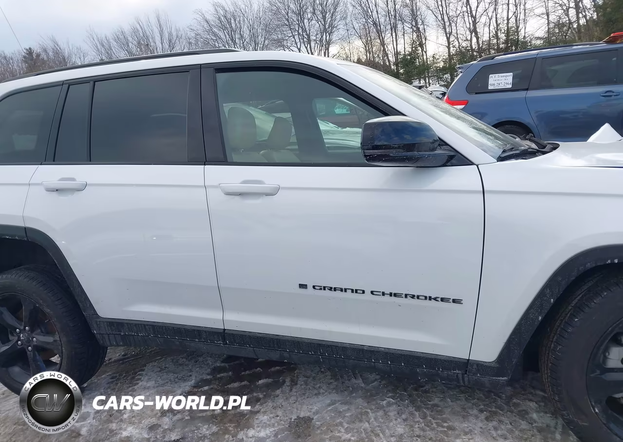 2024 Jeep Grand Cherokee Limited 4X4 VIN:1C4RJHBG7RC263868 - 13