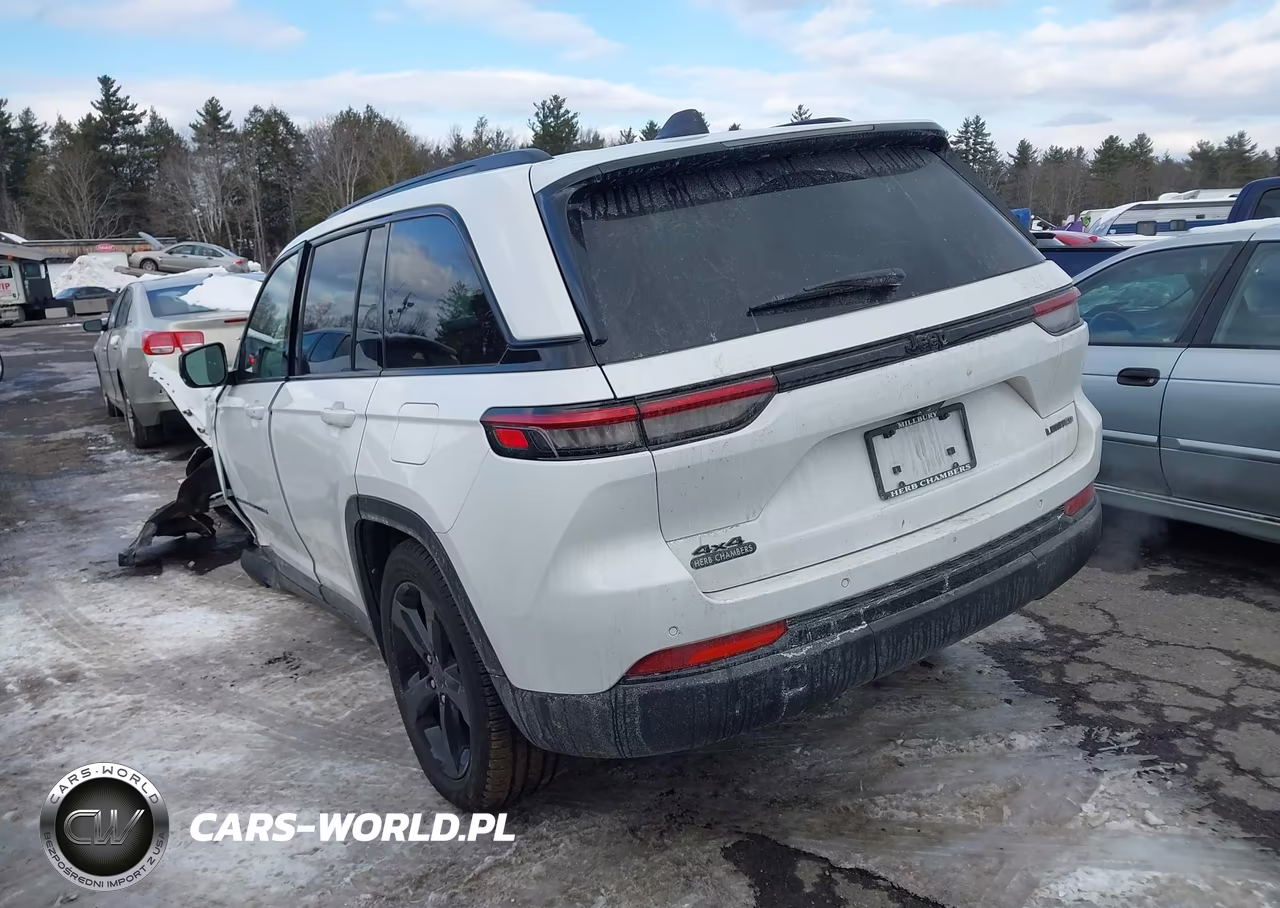 2024 Jeep Grand Cherokee Limited 4X4 VIN:1C4RJHBG7RC263868 - 3