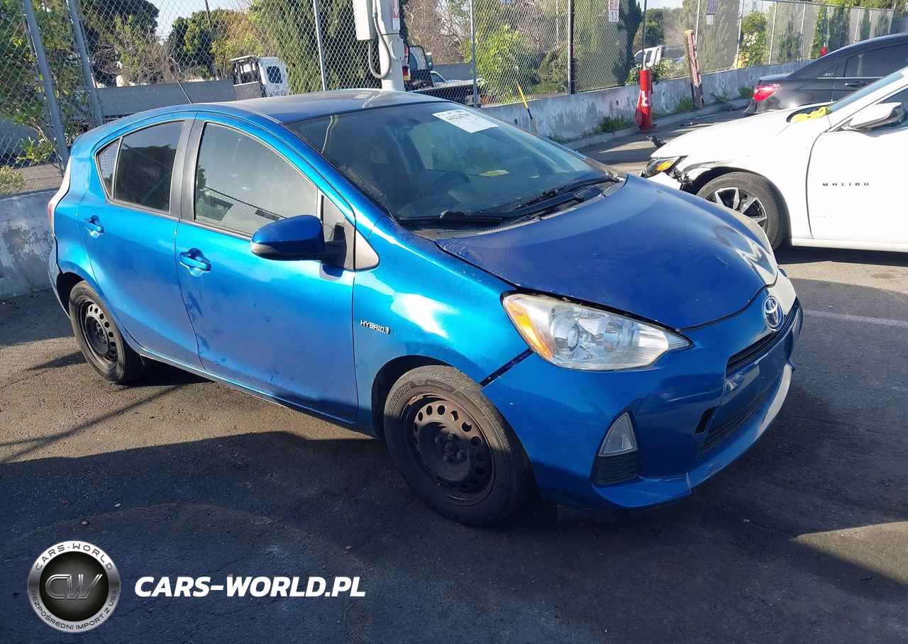 2013 Toyota Prius C Two