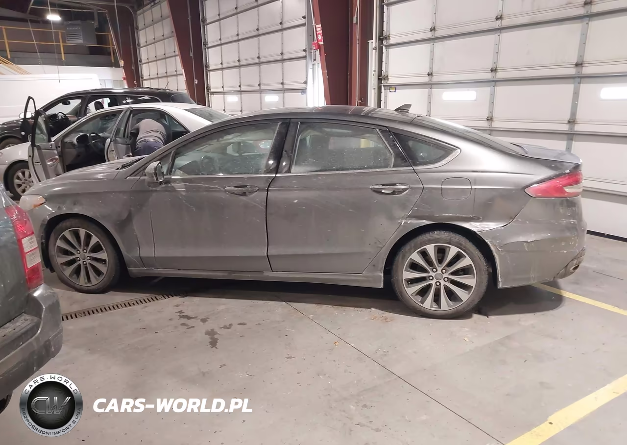 2019 Ford Fusion Se VIN:3FA6P0T95KR164689 - 14