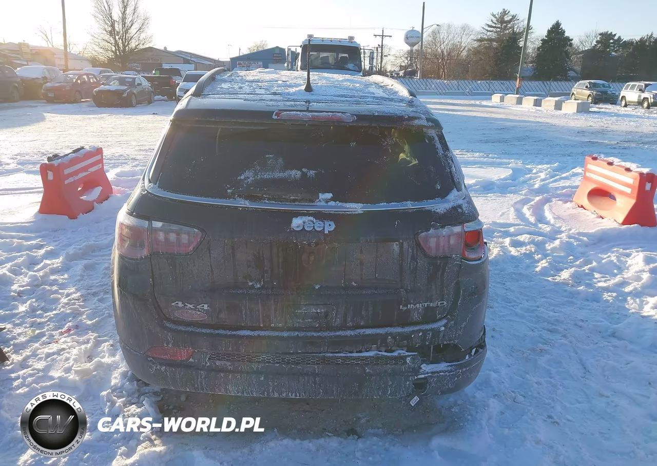 2018 Jeep Compass Limited 4X4 VIN:3C4NJDCBXJT348870 - 16