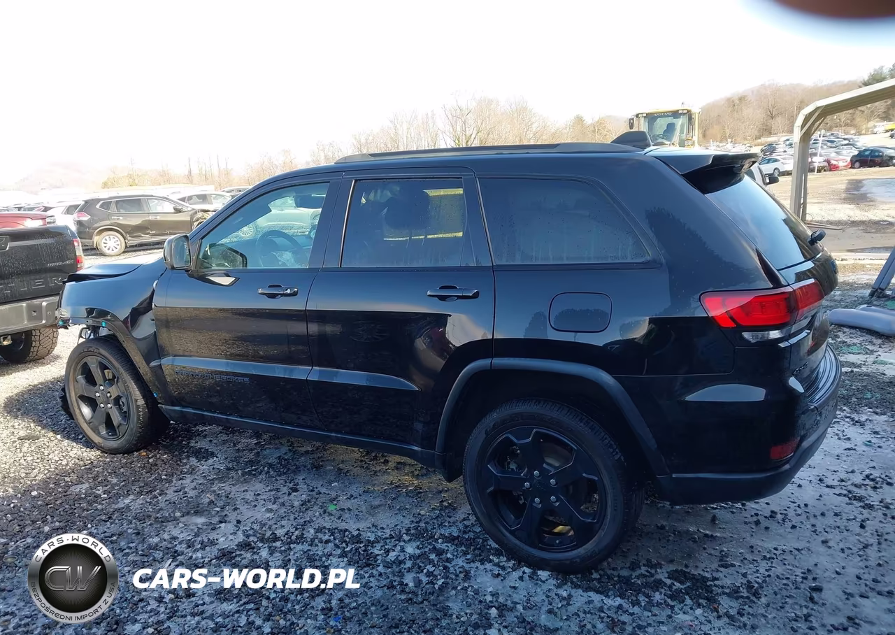 2019 Jeep Grand Cherokee Upland 4X4 VIN:1C4RJFAG8KC784643 - 14