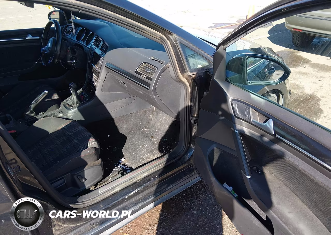 2015 Volkswagen Golf Gti 2.0T S 4-Door VIN:3VW5T7AU0FM101047 - 5
