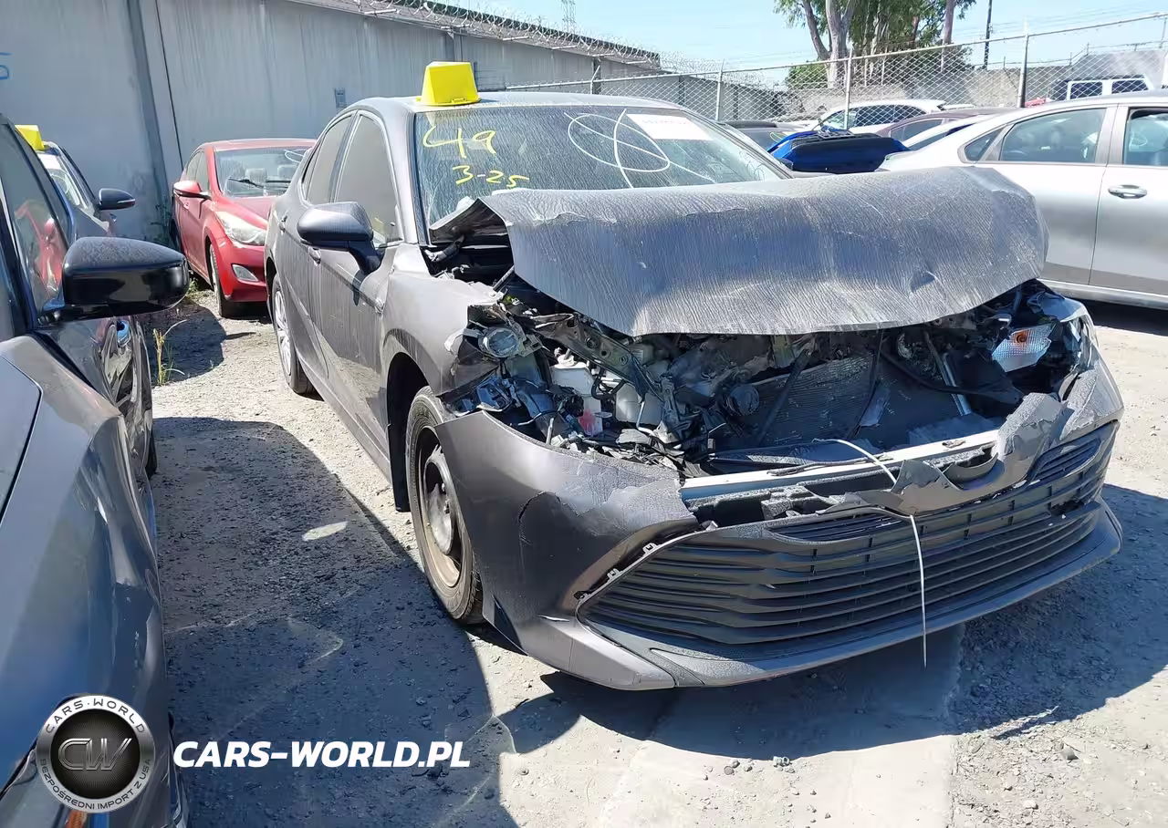 2020 Toyota Camry Le Hybrid