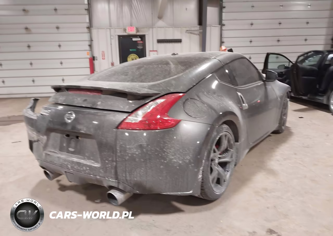 2010 Nissan 370Z Touring VIN:JN1AZ4EH5AM502502 - 4