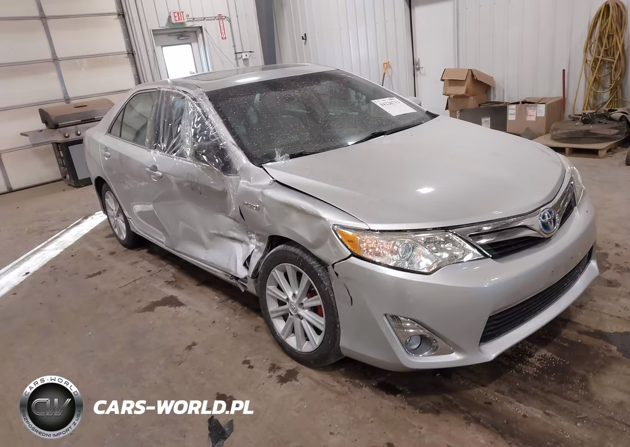 2013 Toyota Camry Hybrid Xle – zdjęcie 1 z 16