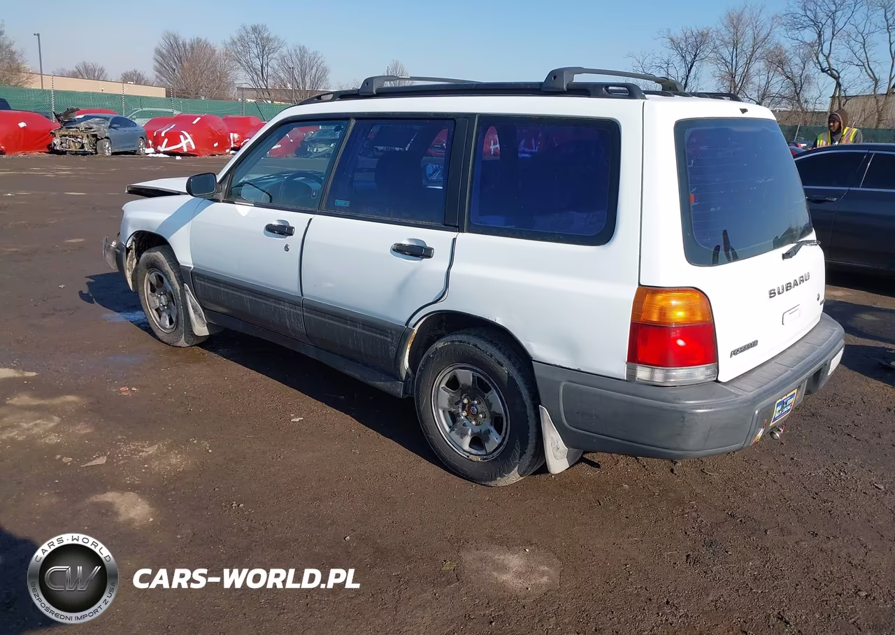 2000 Subaru Forester L VIN:JF1SF6356YH701744 - 3