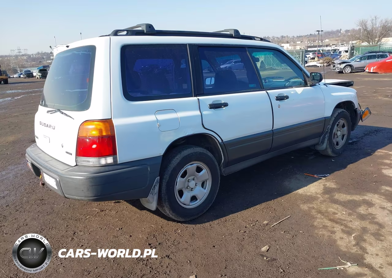 2000 Subaru Forester L VIN:JF1SF6356YH701744 - 4
