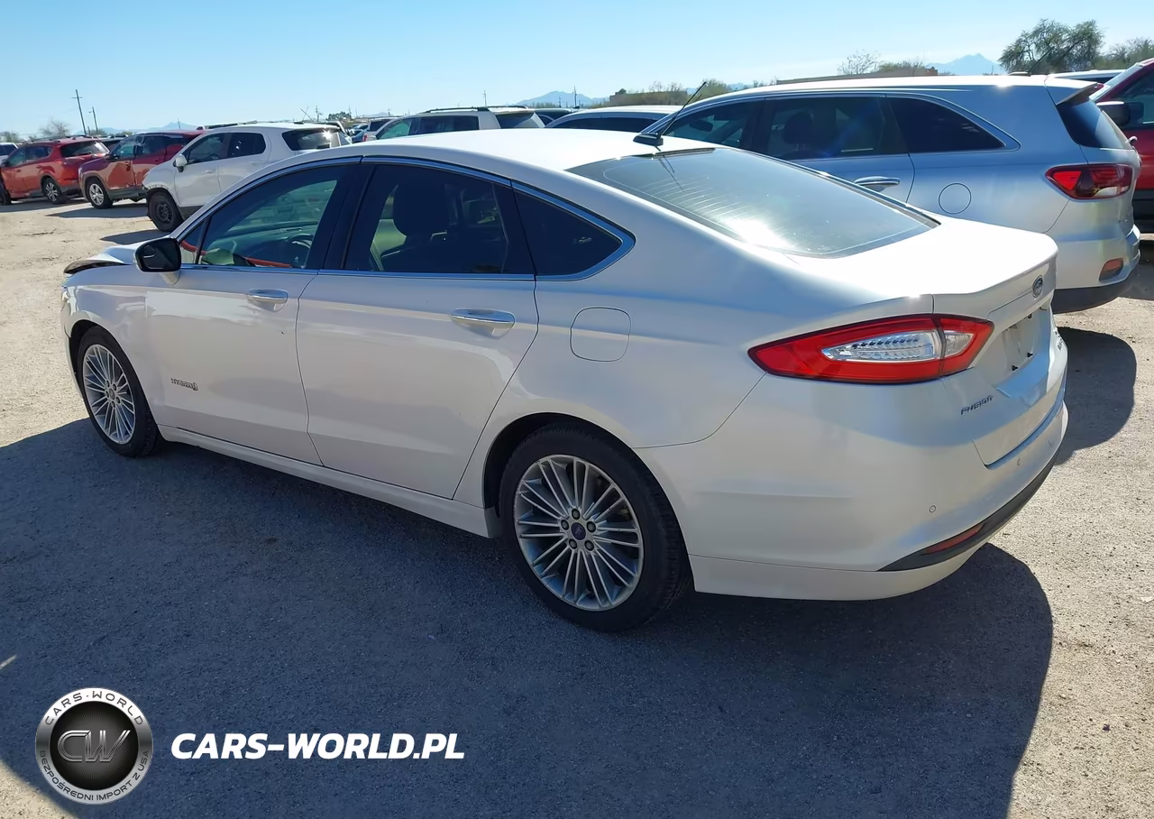 2014 Ford Fusion Hybrid Se VIN:3FA6P0LU6ER121469 - 3