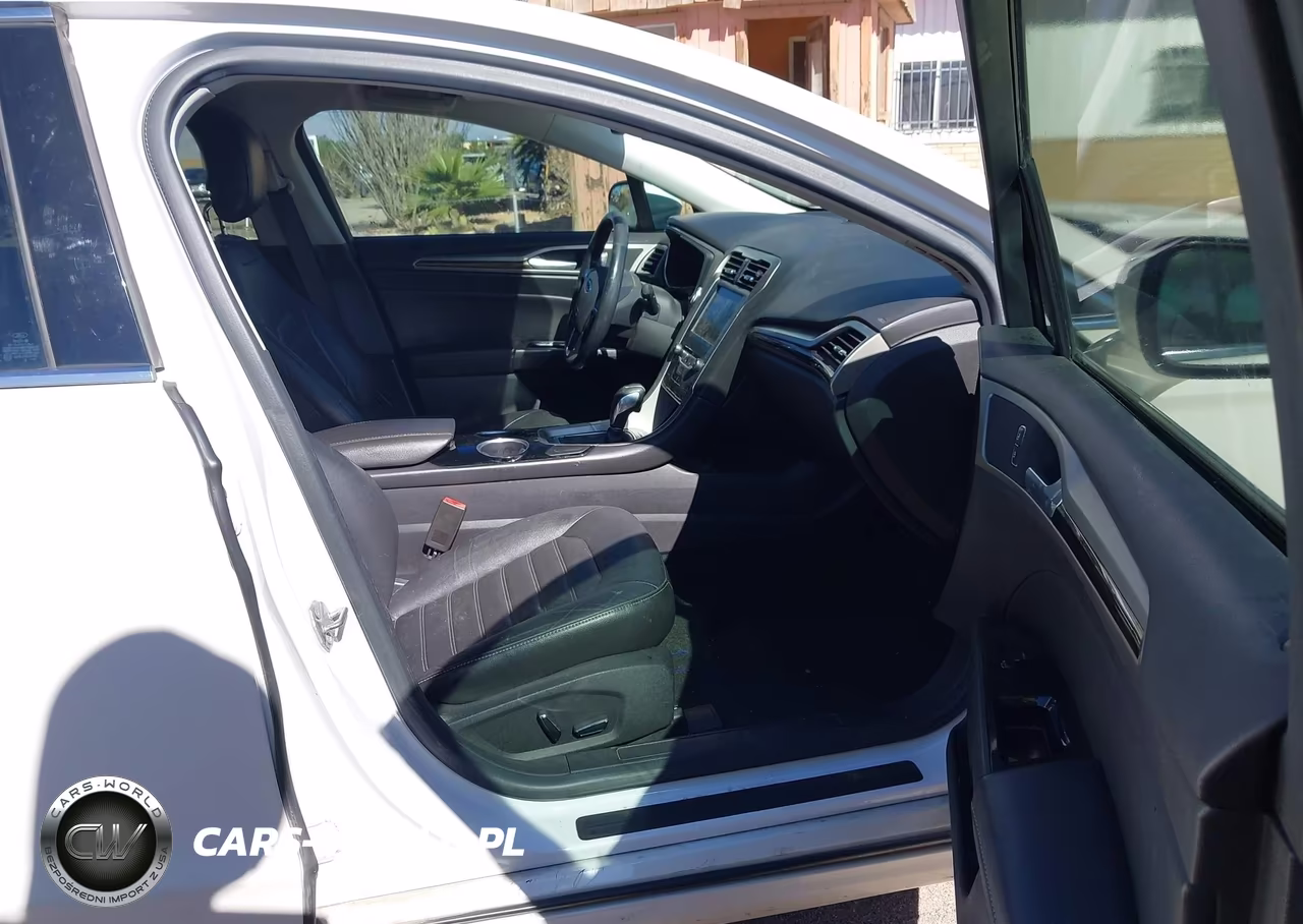 2014 Ford Fusion Hybrid Se VIN:3FA6P0LU6ER121469 - 5