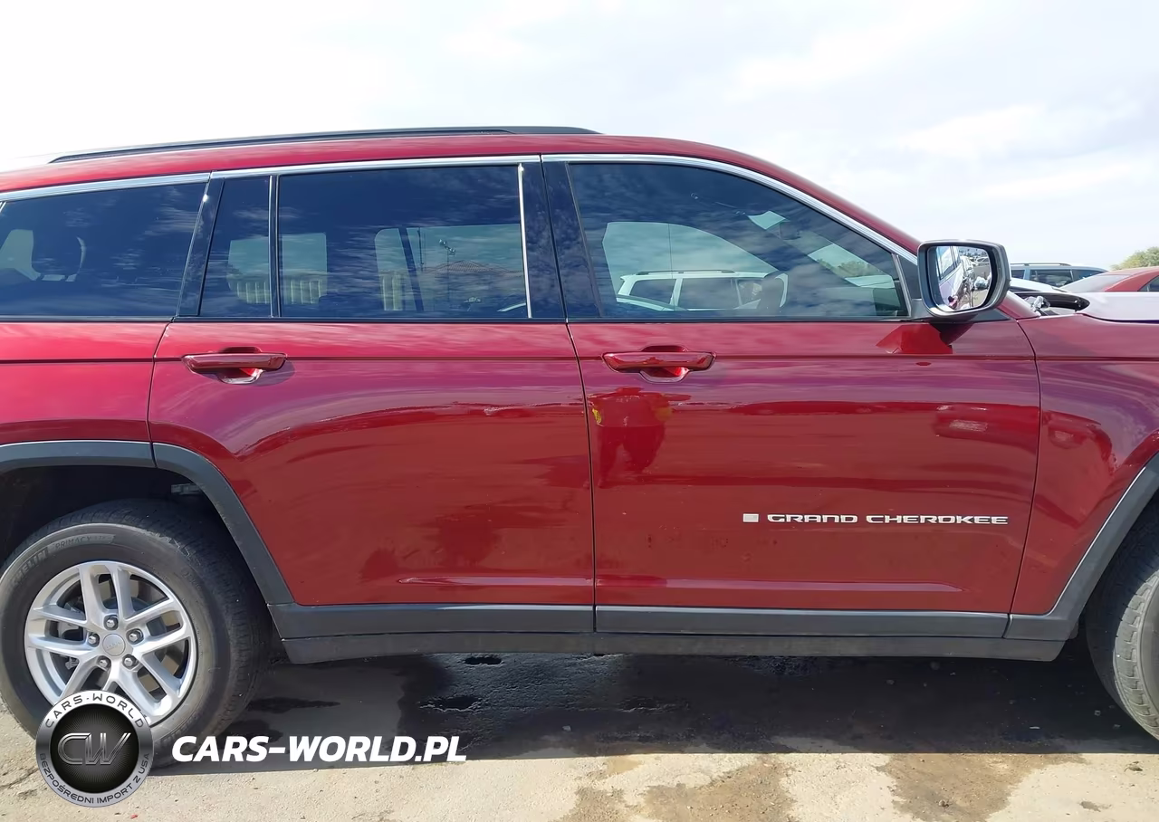 2025 Jeep Grand Cherokee L Laredo X 4X2 VIN:1C4RJJAG2S8637269 - 13