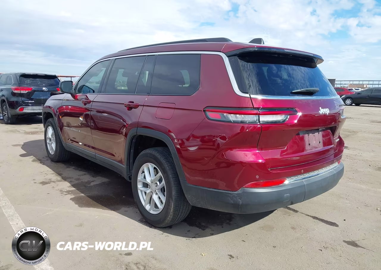 2025 Jeep Grand Cherokee L Laredo X 4X2 VIN:1C4RJJAG2S8637269 - 3