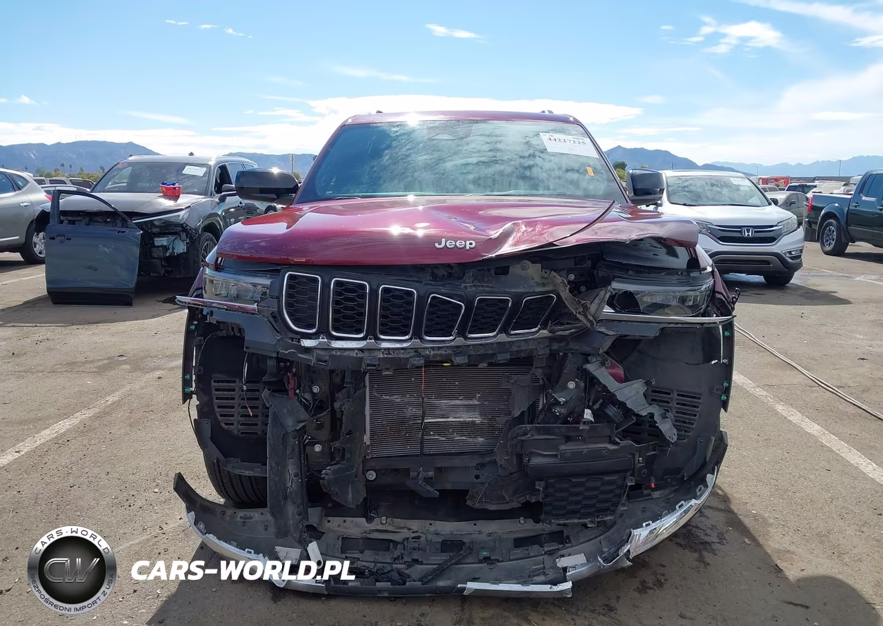 2025 Jeep Grand Cherokee L Laredo X 4X2 VIN:1C4RJJAG2S8637269 - 6