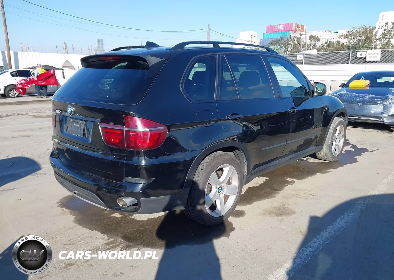 2011 BMW X5 xDrive35D VIN:5UXZW0C52BL657136 - 4