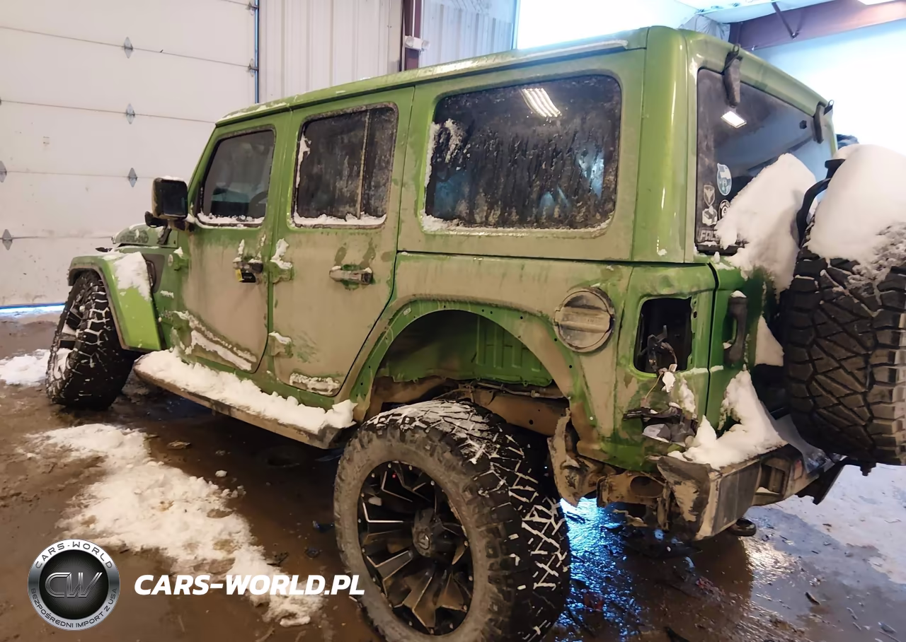 2019 Jeep Wrangler Unlimited Sahara VIN:1C4HJXEG7KW604997 - 3