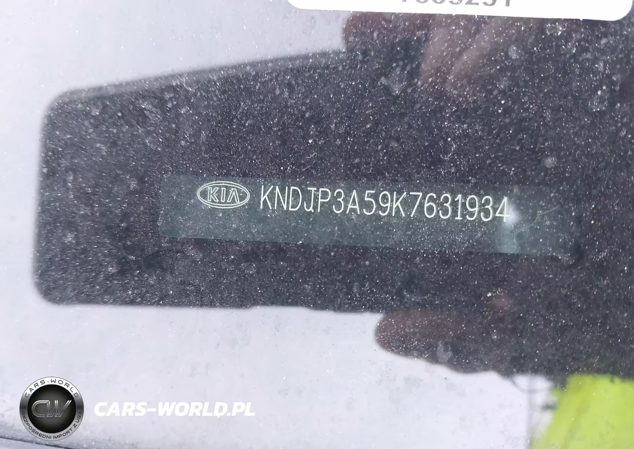 2019 Kia Soul + VIN:KNDJP3A59K7631934 - 16