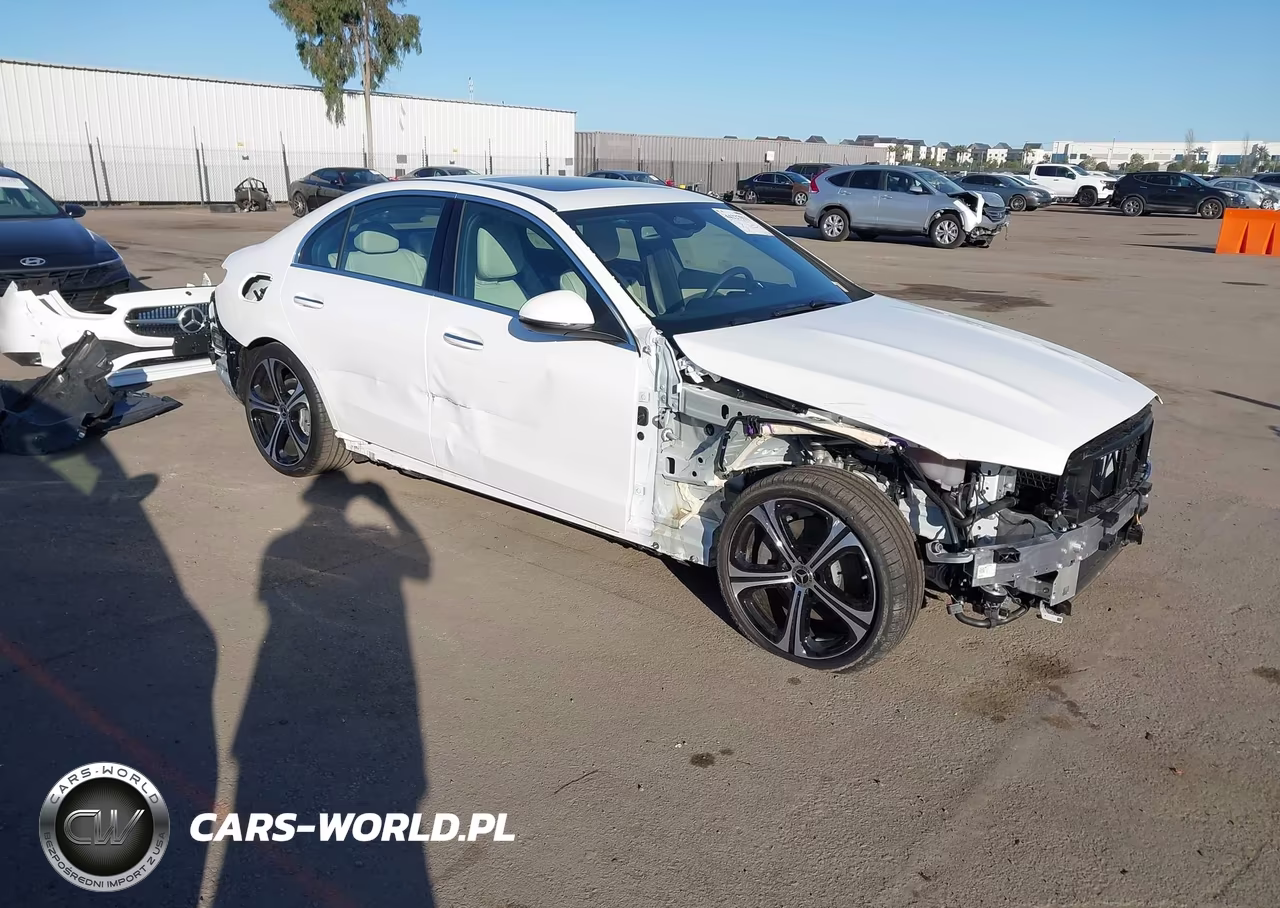 2025 Mercedes-Benz C 300 – zdjęcie 1 z 19
