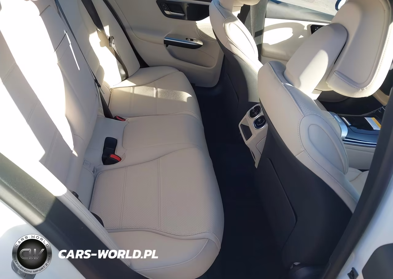 2025 Mercedes-Benz C 300 VIN:W1KAF4GB0SR276054 - 8