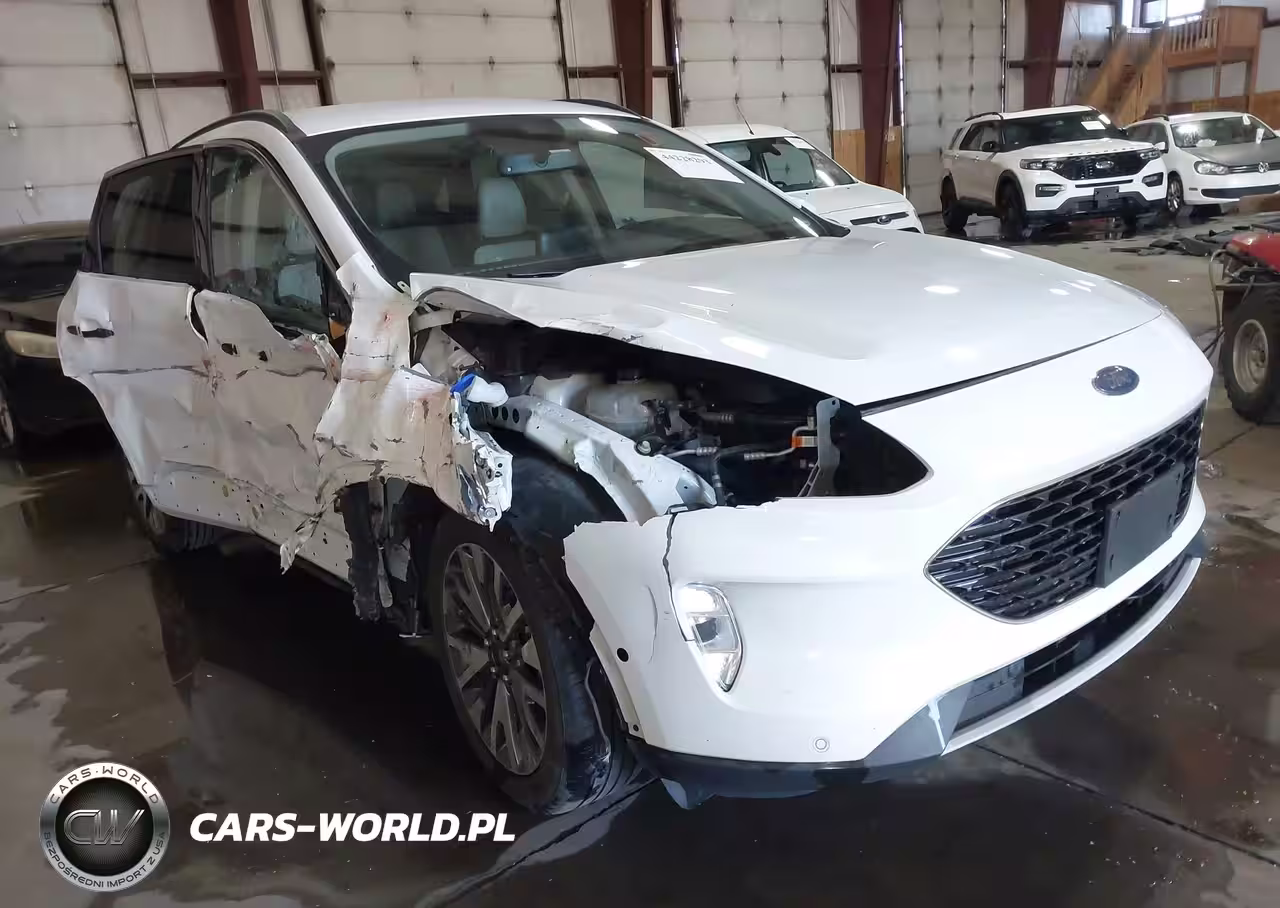 2020 Ford Escape Titanium