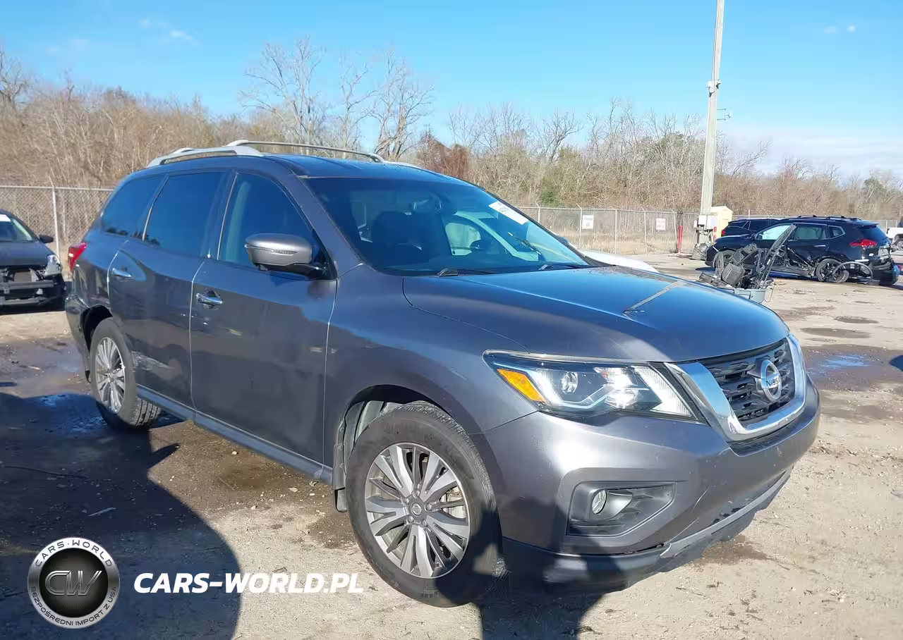 2017 Nissan Pathfinder Sl