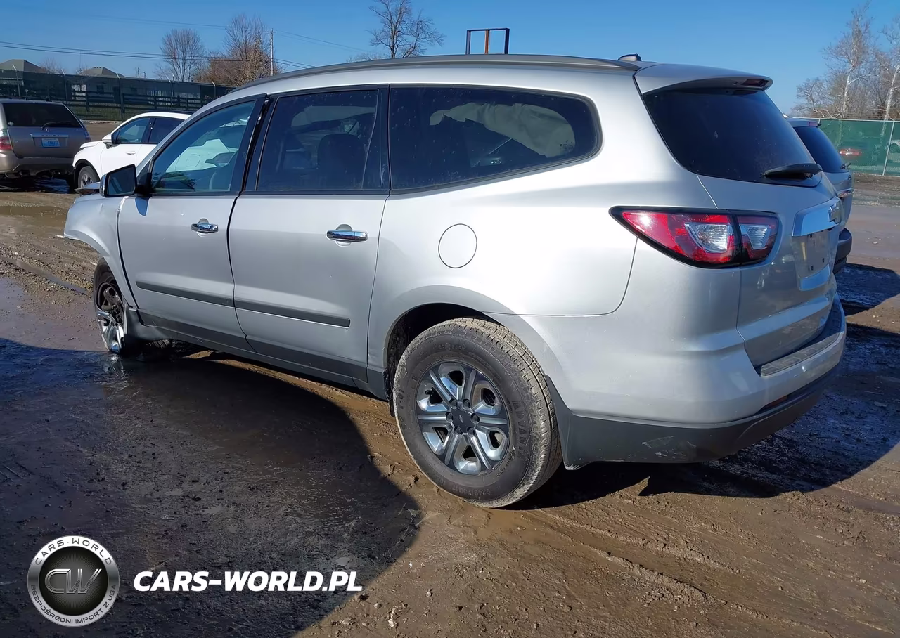 2015 Chevrolet Traverse Ls VIN:1GNKRFED5FJ343815 - 3