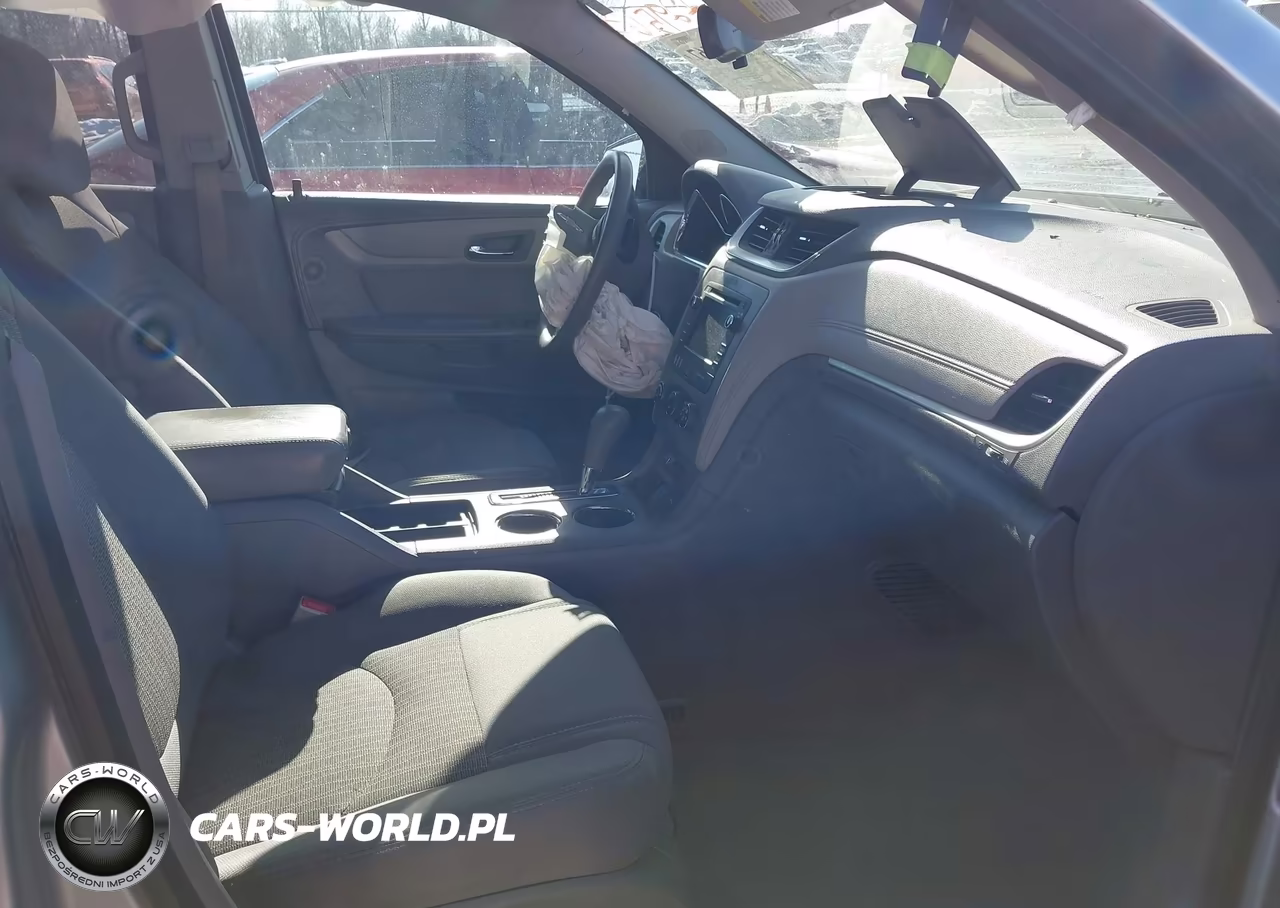 2015 Chevrolet Traverse Ls VIN:1GNKRFED5FJ343815 - 5