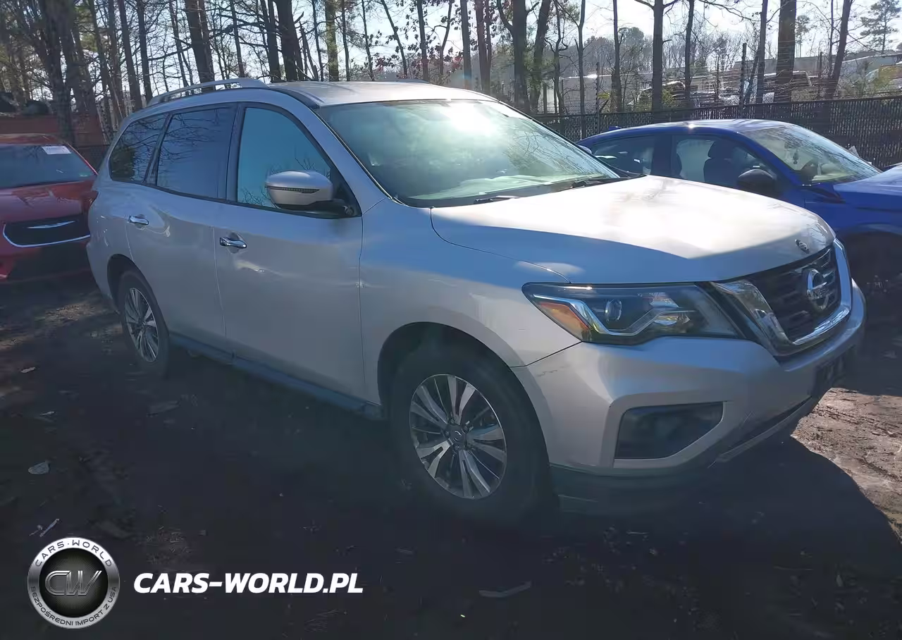 2019 Nissan Pathfinder Sv