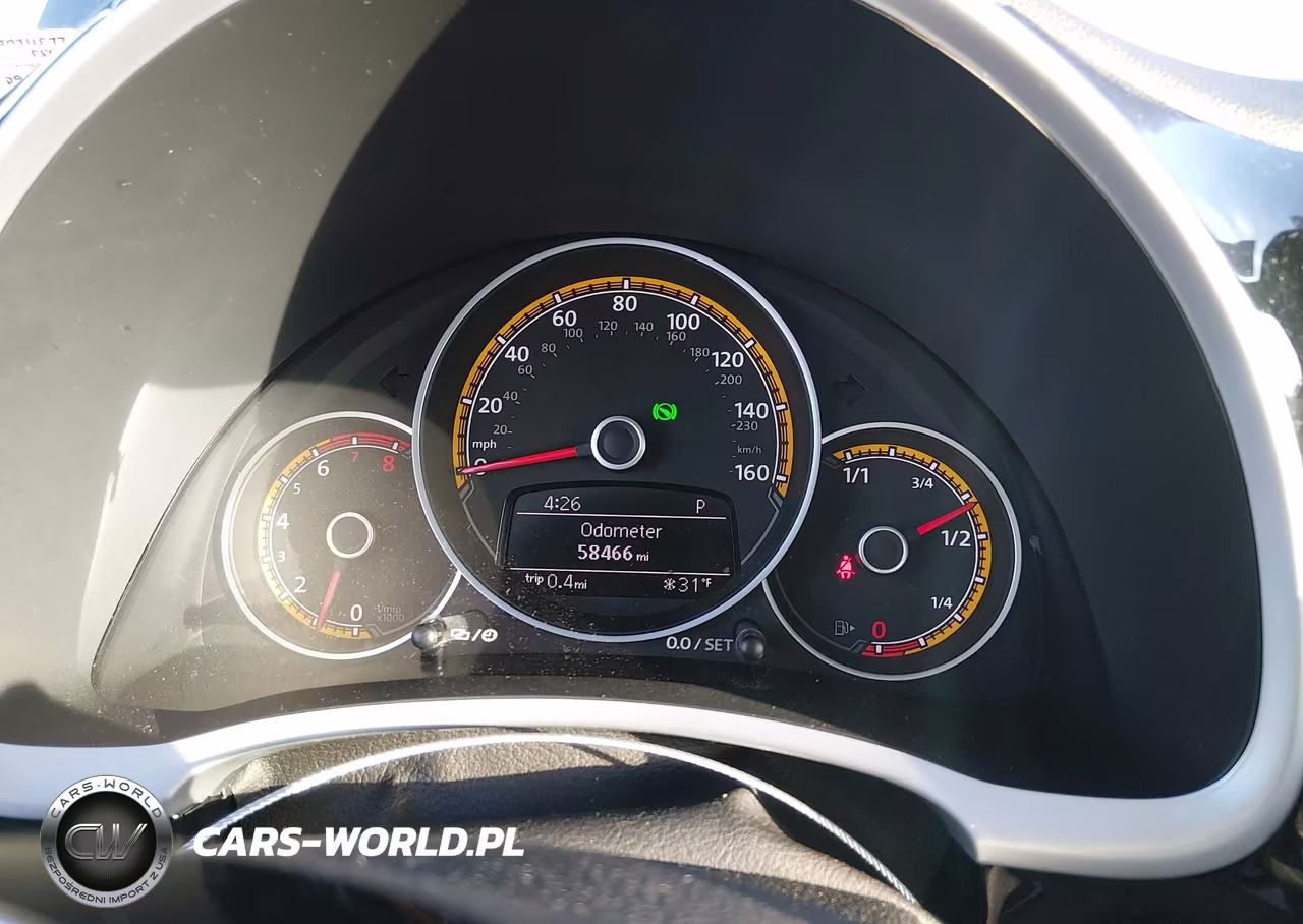 2018 Volkswagen Beetle 2.0T Dune VIN:3VWSD7AT0JM711577 - 7