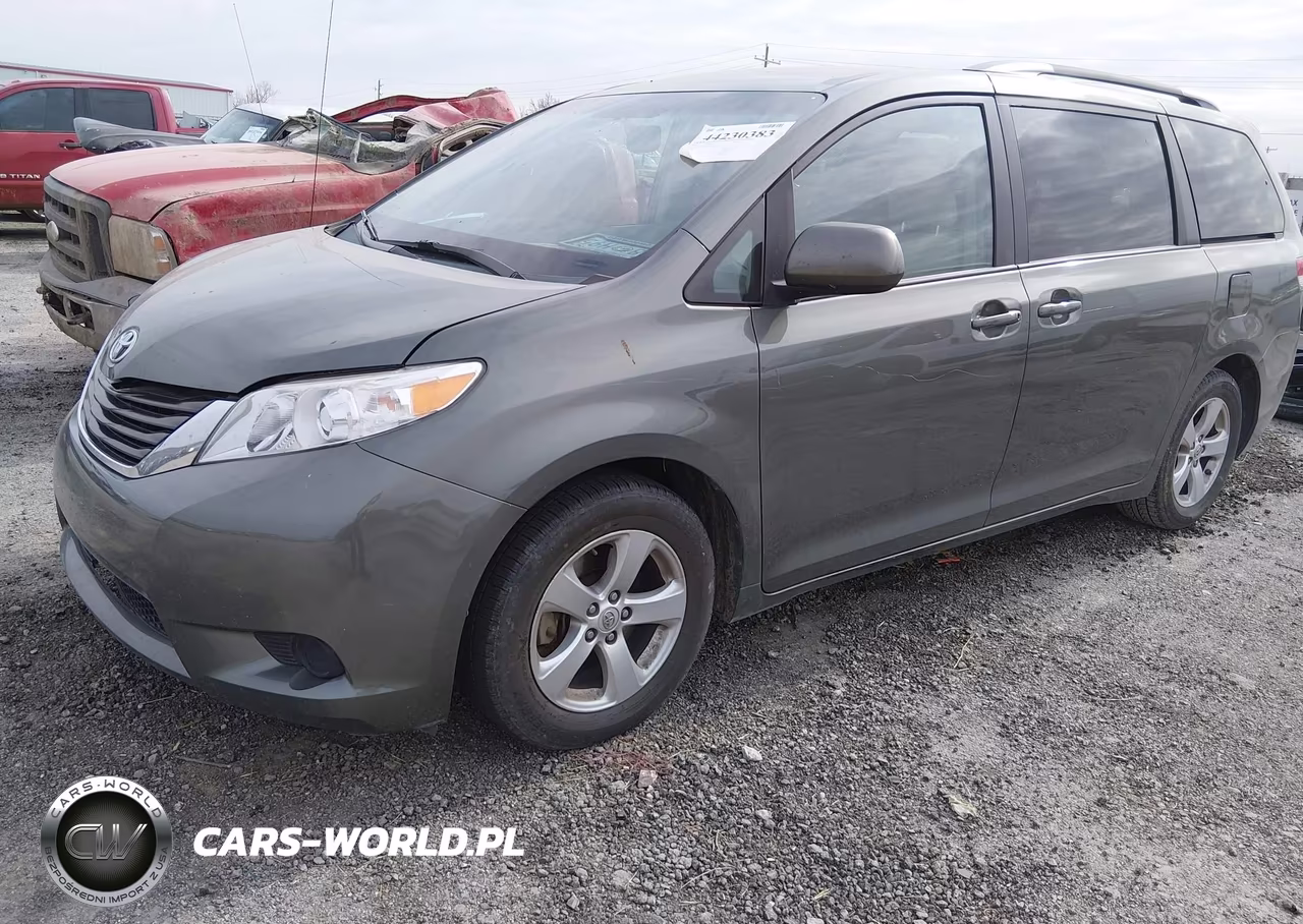 2014 Toyota Sienna Le V6 8 Passenger VIN:5TDKK3DC3ES441232 - 2
