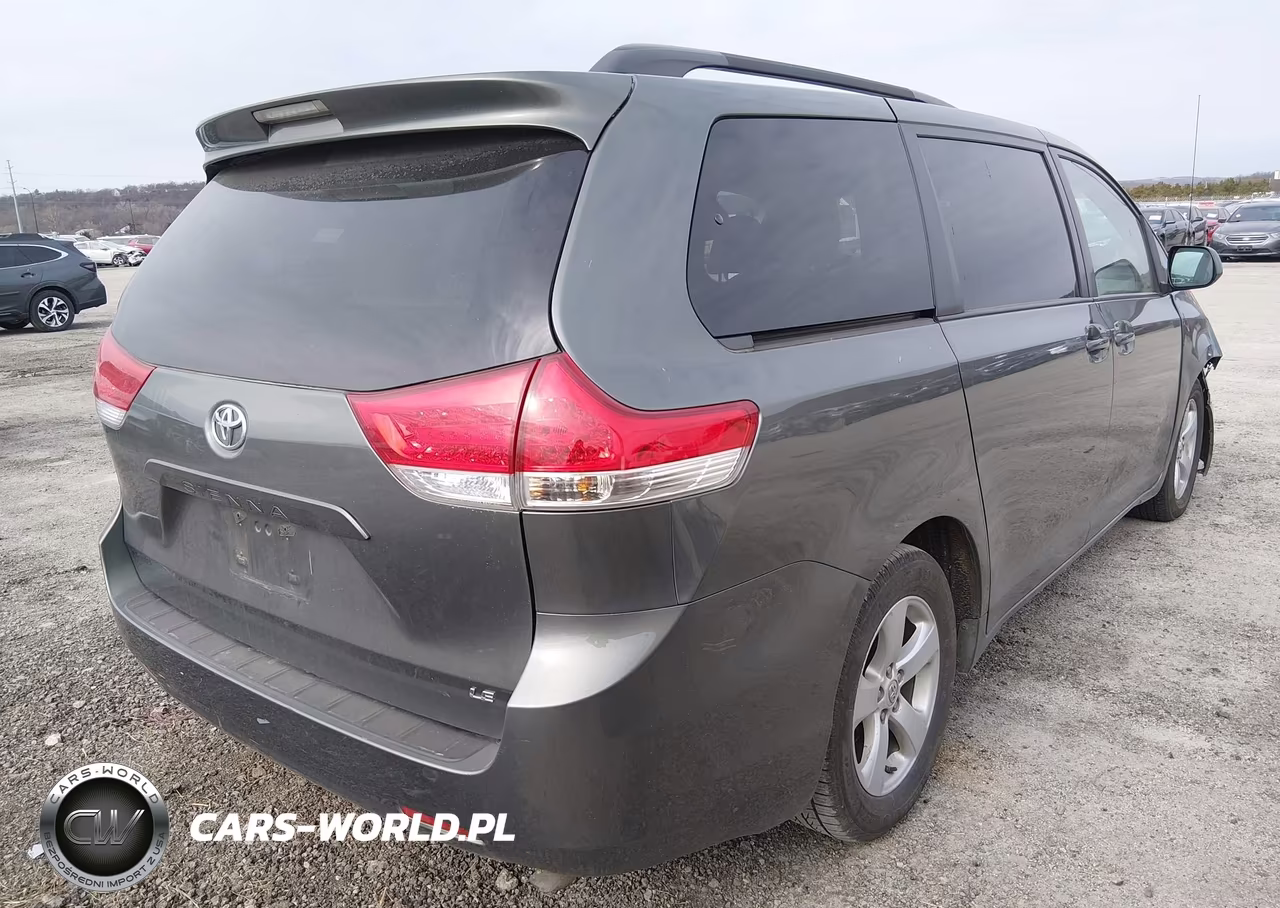 2014 Toyota Sienna Le V6 8 Passenger VIN:5TDKK3DC3ES441232 - 4