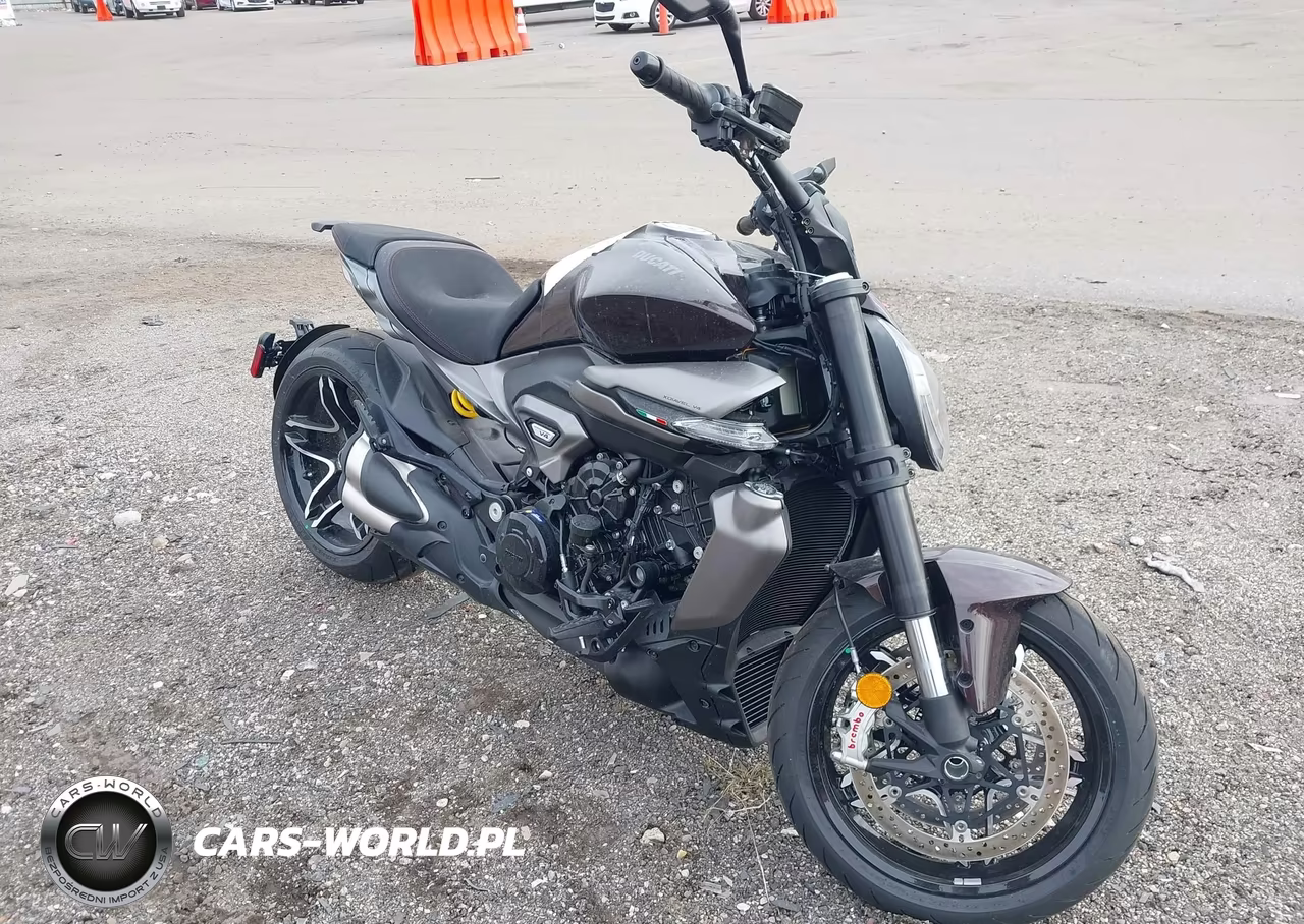 2026 Ducati Xdiavel V4