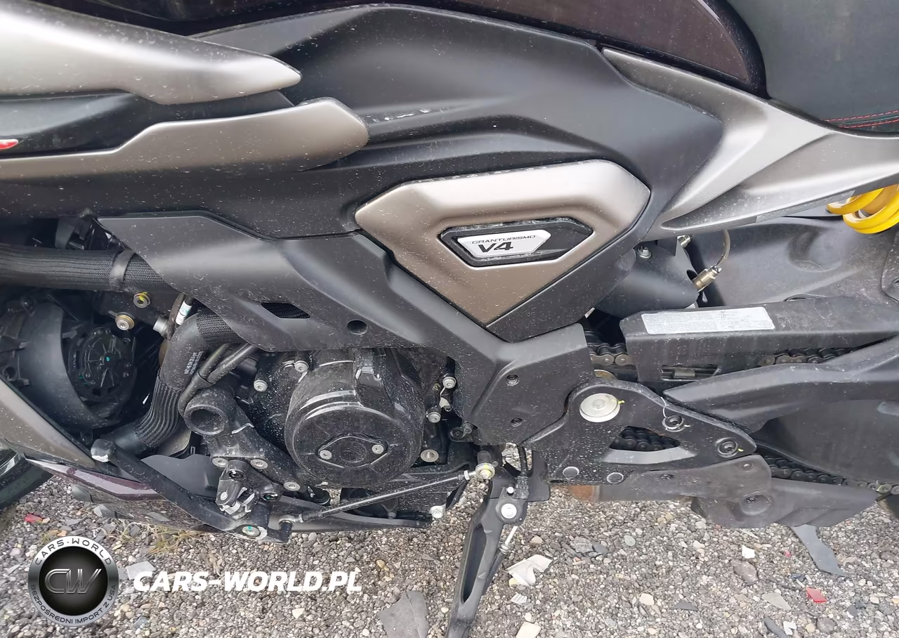2026 Ducati Xdiavel V4 VIN:ZDMGAV1W0TB002209 - 9