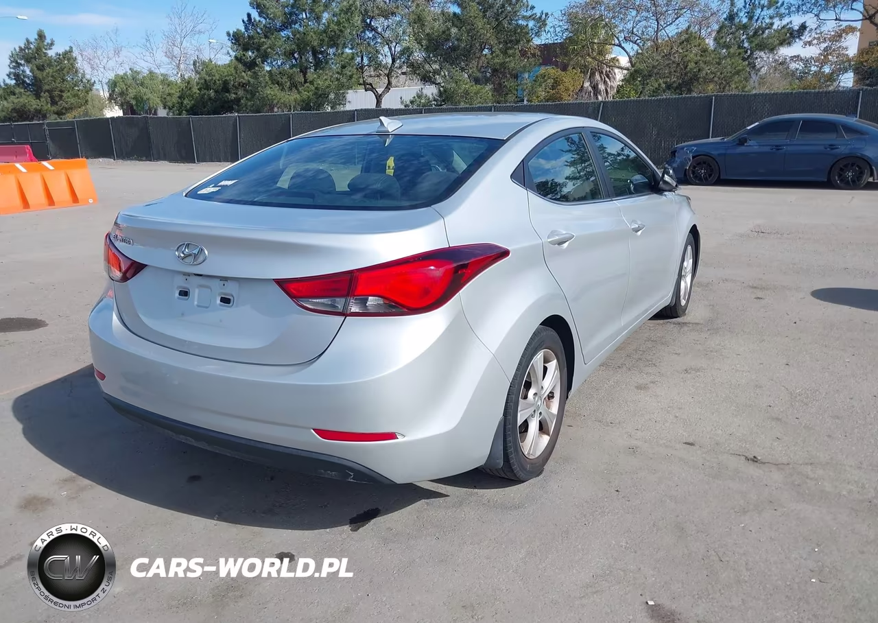 2016 Hyundai Elantra Value Edition VIN:5NPDH4AE4GH797720 - 4