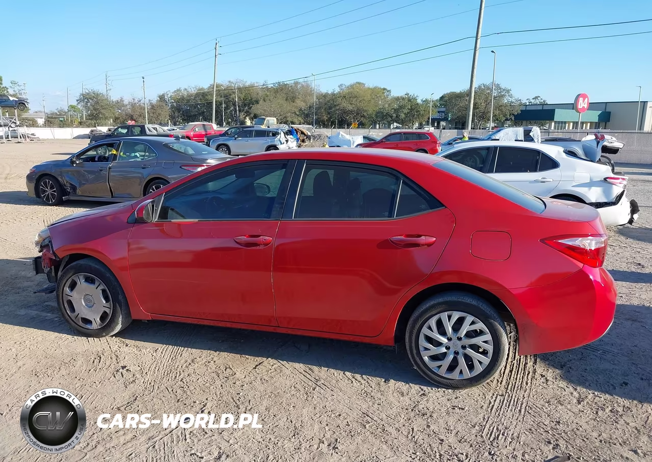 2019 Toyota Corolla Le VIN:5YFBURHE8KP875773 - 14