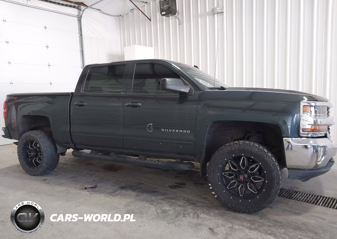 2018 Chevrolet Silverado 1500 1Lt VIN:3GCUKREH8JG452371 - 13