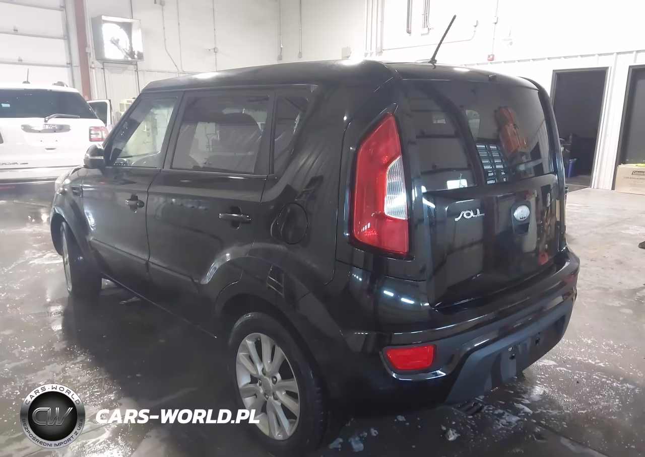2013 Kia Soul + VIN:KNDJT2A64D7518569 - 3
