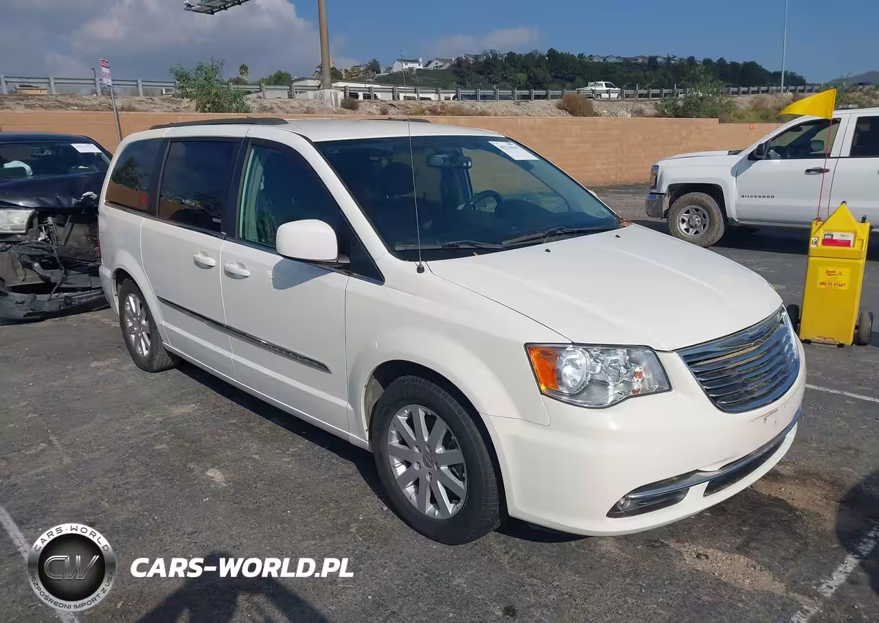 2013 Chrysler Town & Country Touring