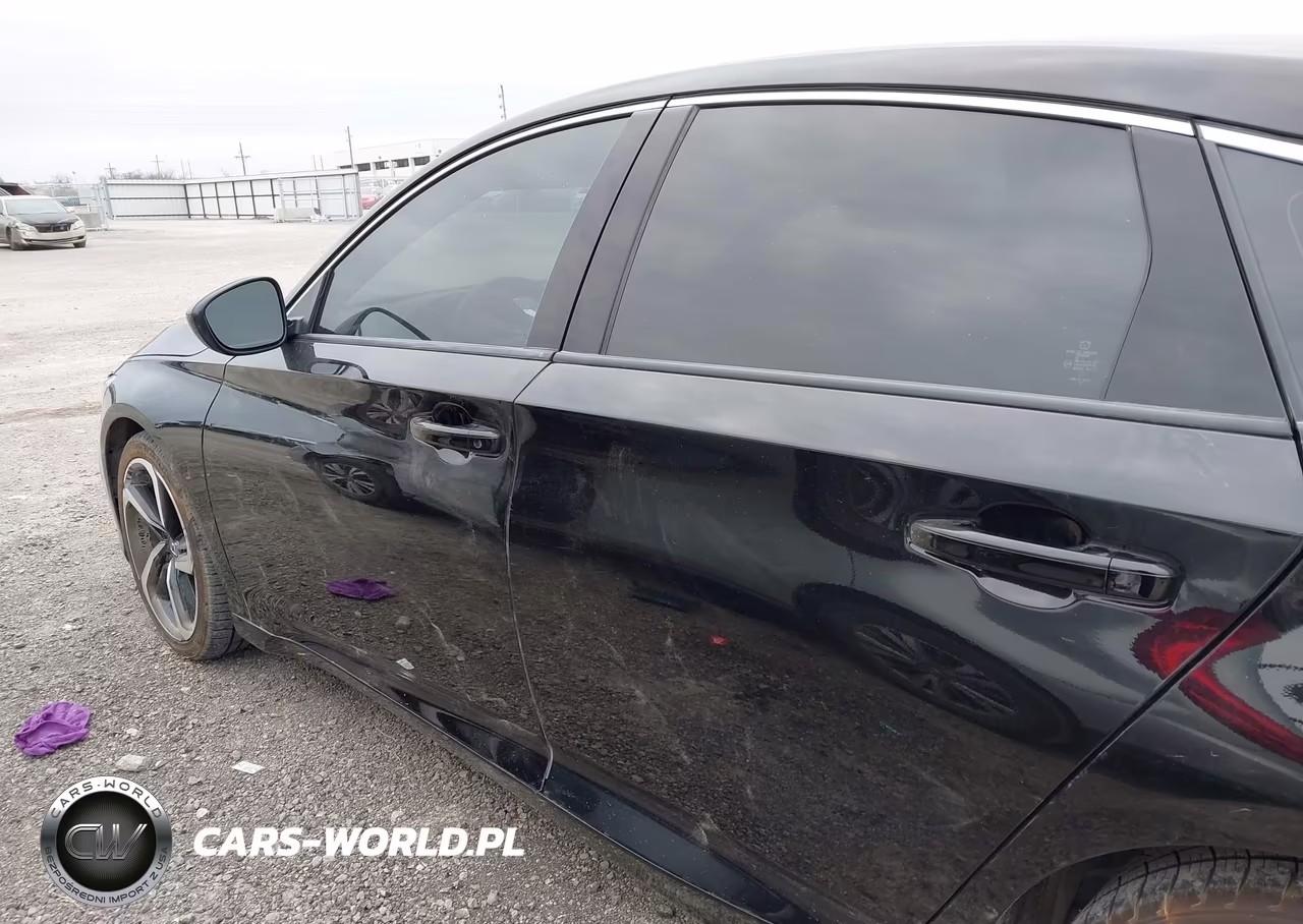 2018 Honda Accord Sport VIN:1HGCV1F3XJA048110 - 14