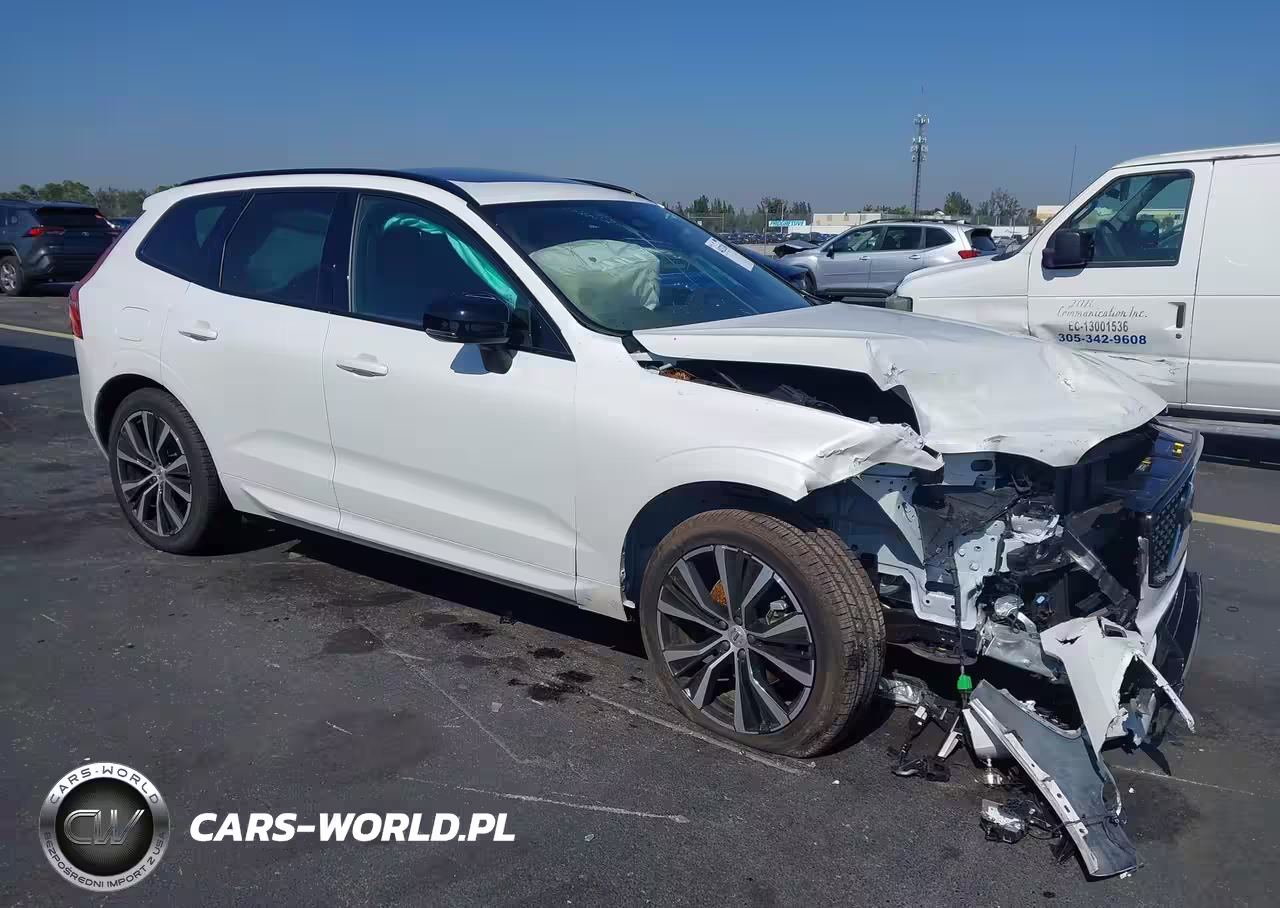 2025 Volvo Xc60 B5 Plus