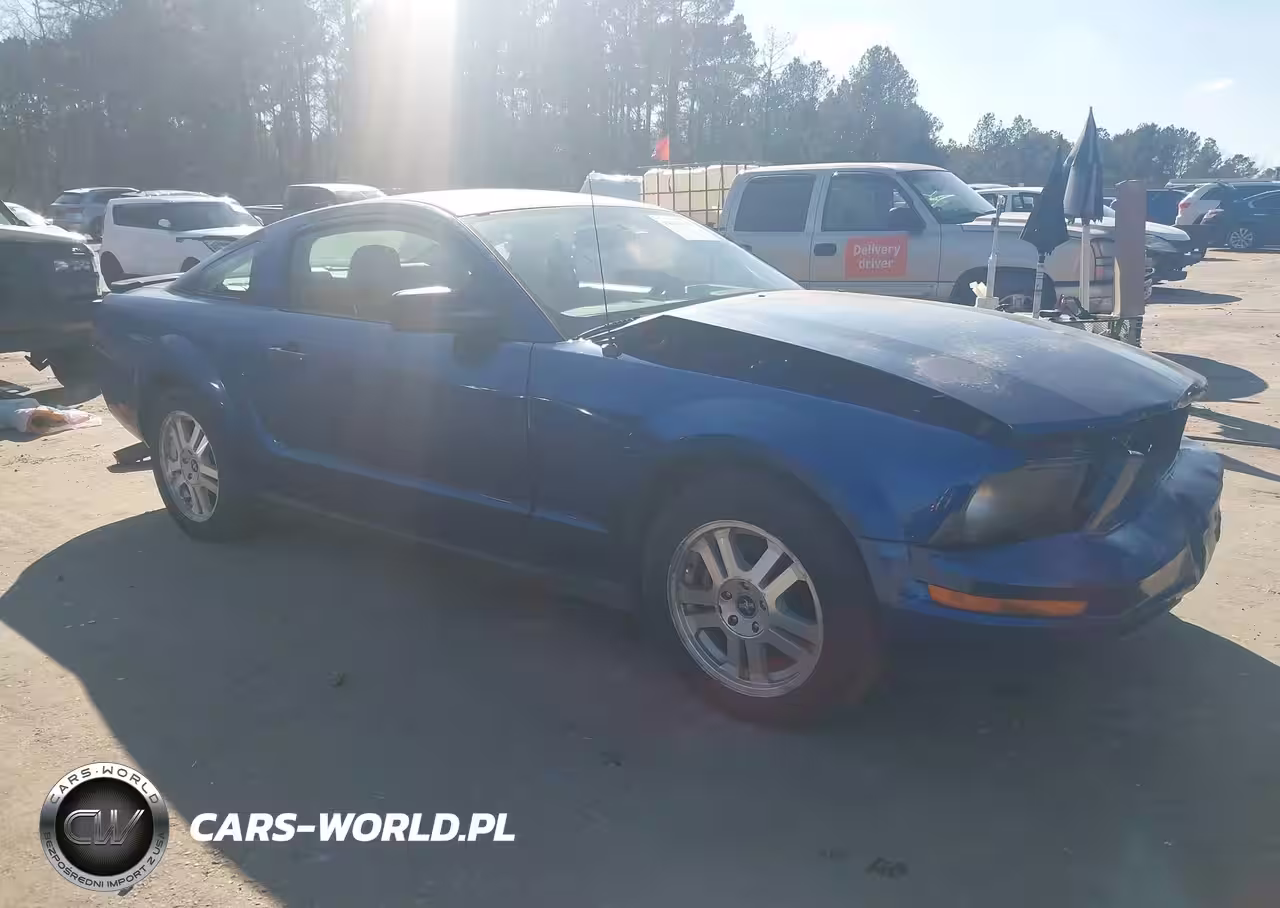 2007 Ford Mustang V6 Deluxe-V6 Premium