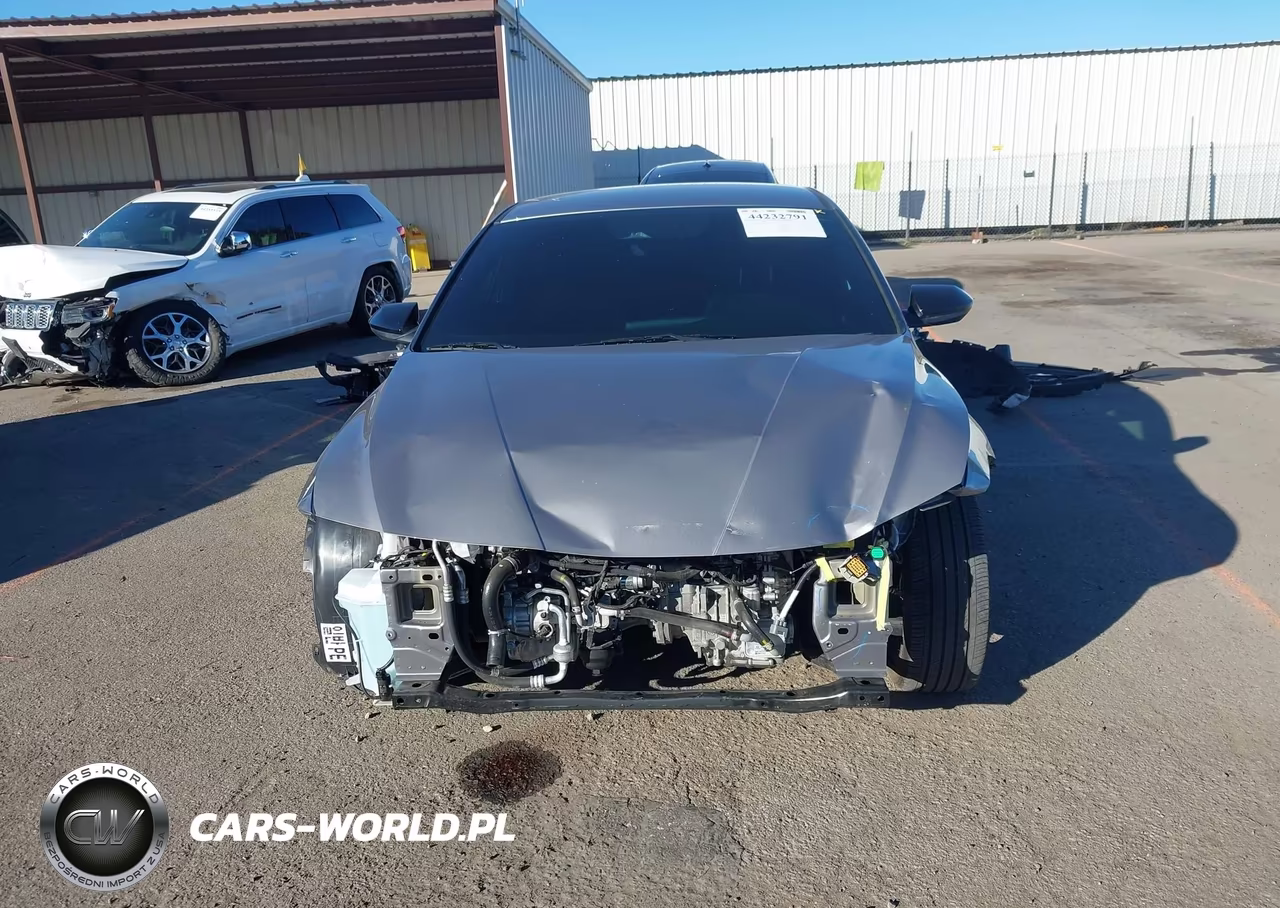 2025 Hyundai Elantra Sel Sport VIN:KMHLM4DGXSU910360 - 13